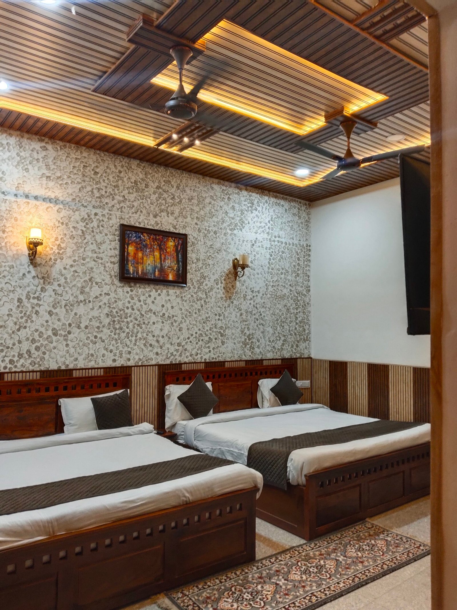 filter: 0; fileterIntensity: 0.0; filterMask: 0; brp_mask:0;
brp_del_th:null;
brp_del_sen:null;
delta:null;
module: photo;hw-remosaic: false;touch: (0.6204626, 0.7224304);sceneMode: 2;cct_value: 0;AI_Scene: (-1, -1);aec_lux: 0.0;aec_lux_index: 0;HdrStatus: auto;albedo:  ;confidence:  ;motionLevel: -1;weatherinfo: null;temperature: 39;