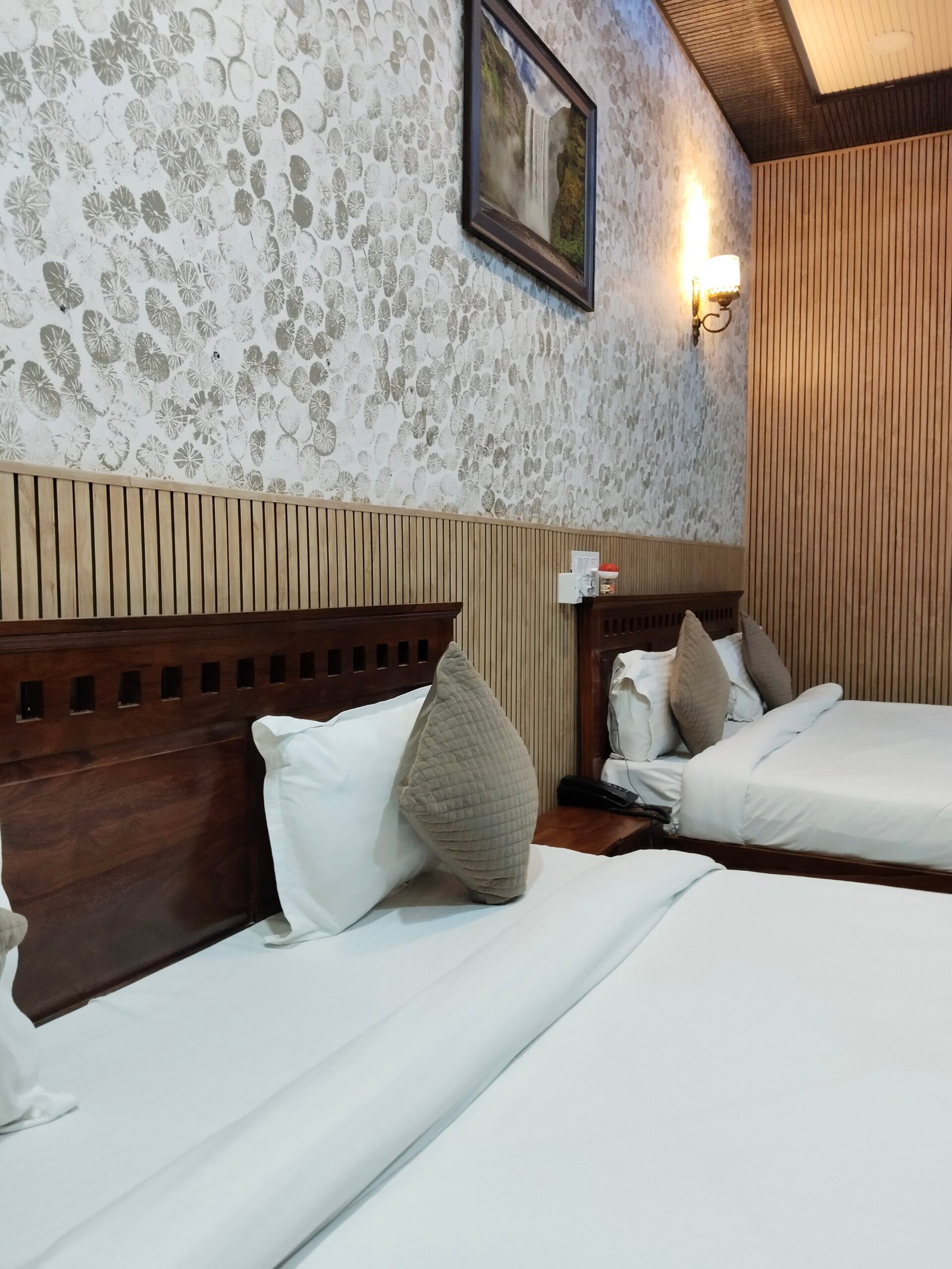 filter: 0; fileterIntensity: 0.0; filterMask: 0; hdrForward: 0; highlight: true; brp_mask:0;
brp_del_th:null;
brp_del_sen:null;
delta:null;
module: photo;hw-remosaic: false;touch: (-1.0, -1.0);sceneMode: 8;cct_value: 0;AI_Scene: (-1, -1);aec_lux: 0.0;aec_lux_index: 0;HdrStatus: auto;albedo:  ;confidence:  ;motionLevel: -1;weatherinfo: null;temperature: 40;