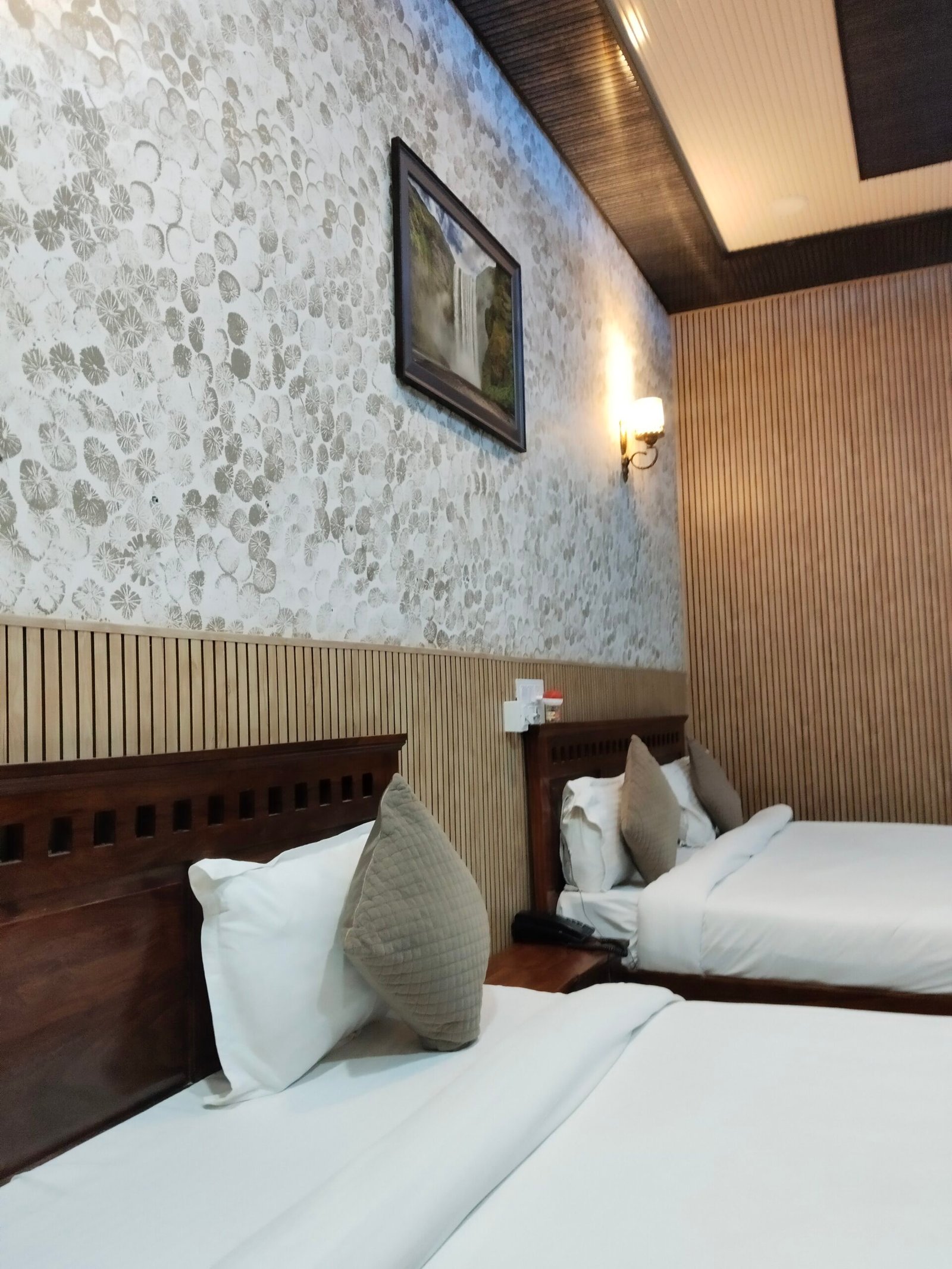 Deluxe Double Bed Rooms