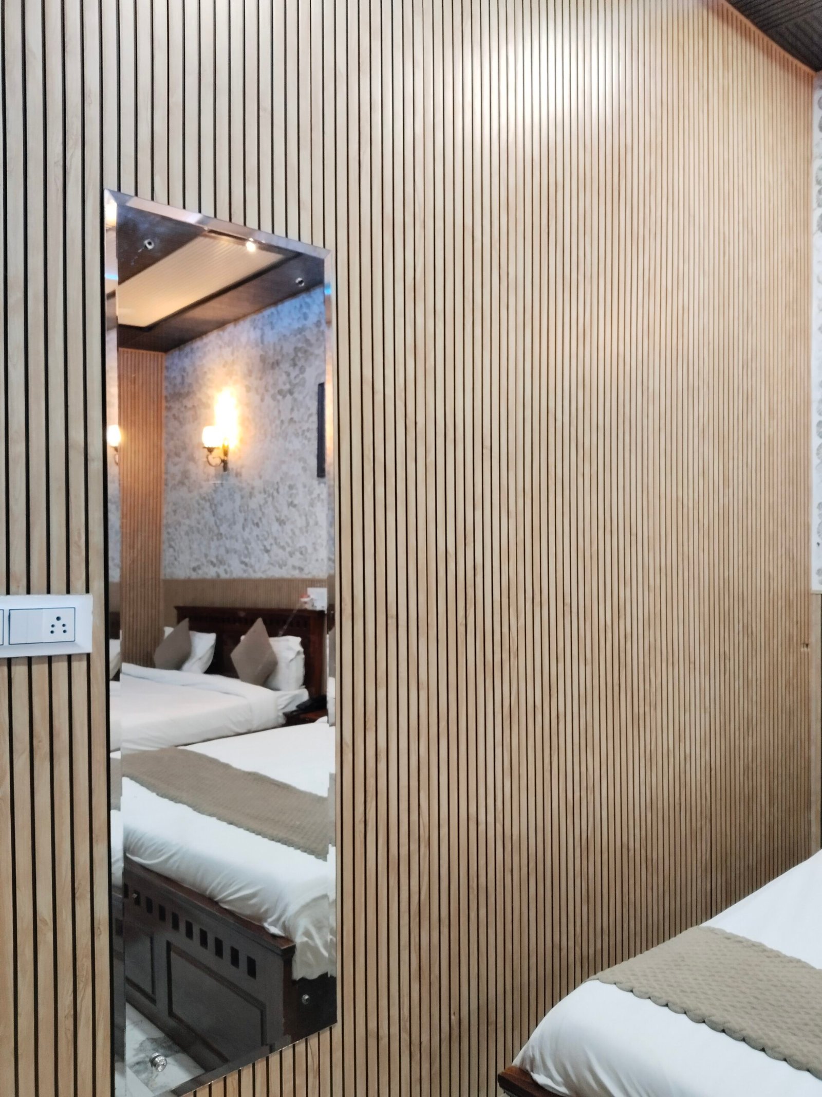 filter: 0; fileterIntensity: 0.0; filterMask: 0; hdrForward: 0; highlight: true; brp_mask:0;
brp_del_th:null;
brp_del_sen:null;
delta:null;
module: photo;hw-remosaic: false;touch: (0.5787959, 0.75284696);sceneMode: 8;cct_value: 0;AI_Scene: (-1, -1);aec_lux: 0.0;aec_lux_index: 0;HdrStatus: auto;albedo:  ;confidence:  ;motionLevel: -1;weatherinfo: null;temperature: 41;