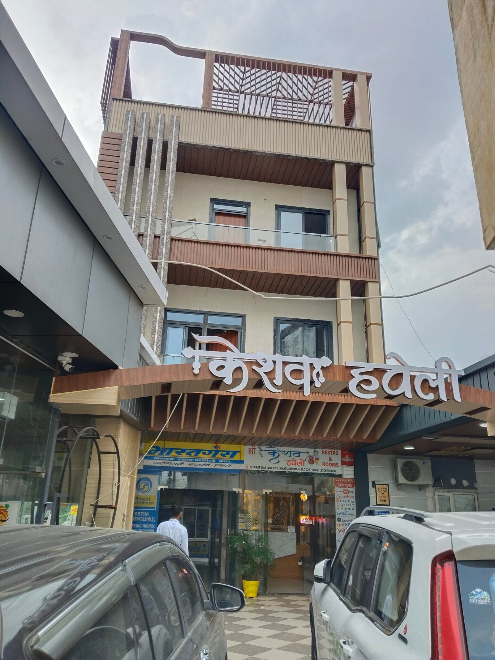 filter: 0; fileterIntensity: 0.0; filterMask: 0; brp_mask:0;
brp_del_th:null;
brp_del_sen:null;
delta:null;
module: photo;hw-remosaic: false;touch: (0.59388924, 0.74576414);sceneMode: 2;cct_value: 0;AI_Scene: (-1, -1);aec_lux: 0.0;aec_lux_index: 0;HdrStatus: auto;albedo:  ;confidence:  ;motionLevel: -1;weatherinfo: null;temperature: 40;